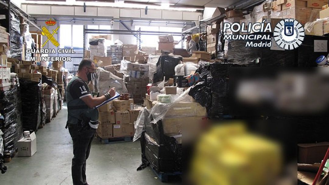 Desarticulan un grupo criminal que había robado mercancía de camiones en la provincia de Segovia Desarticulan un grupo criminal que había robado mercancía de camiones en la provincia de Segovia