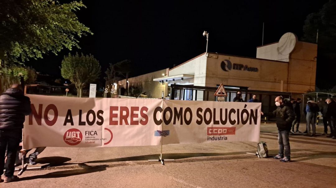 Inicio de la huelga de 48 horas ante la sede en Ajalvir de ITP Aero. Inicio de la huelga de 48 horas ante la sede en Ajalvir de ITP Aero.