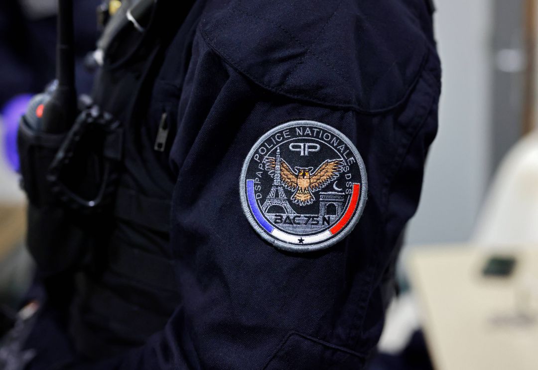 Fotografía de archivo de efectivos policiales en Francia. Fotografía de archivo de efectivos policiales en Francia.