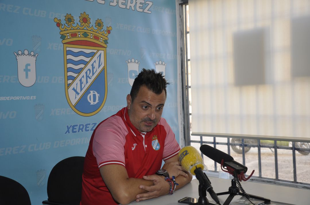 Joaquín Poveda durante la rueda de prensa del viernes Joaquín Poveda durante la rueda de prensa del viernes