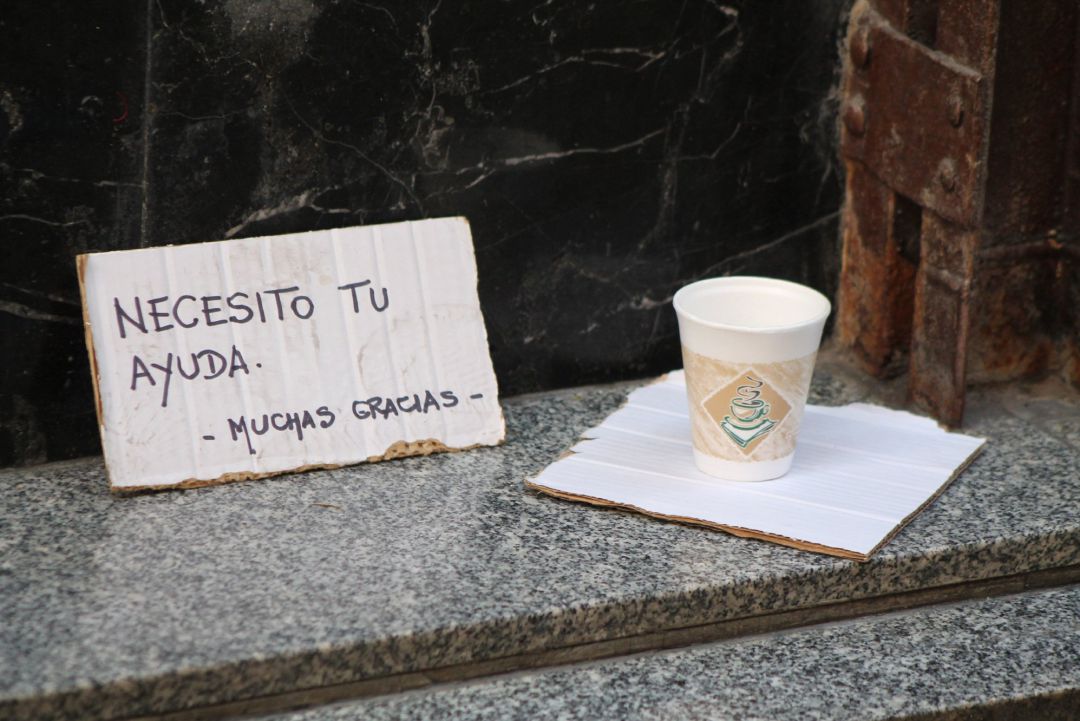 AYUDA, LIMOSNA, POBREZA, MENDIGO AYUDA, LIMOSNA, POBREZA, MENDIGO