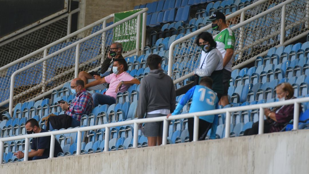 Una de las gradas abiertas de El Sardinero durante uno de los amistosos de pretemporada Una de las gradas abiertas de El Sardinero durante uno de los amistosos de pretemporada