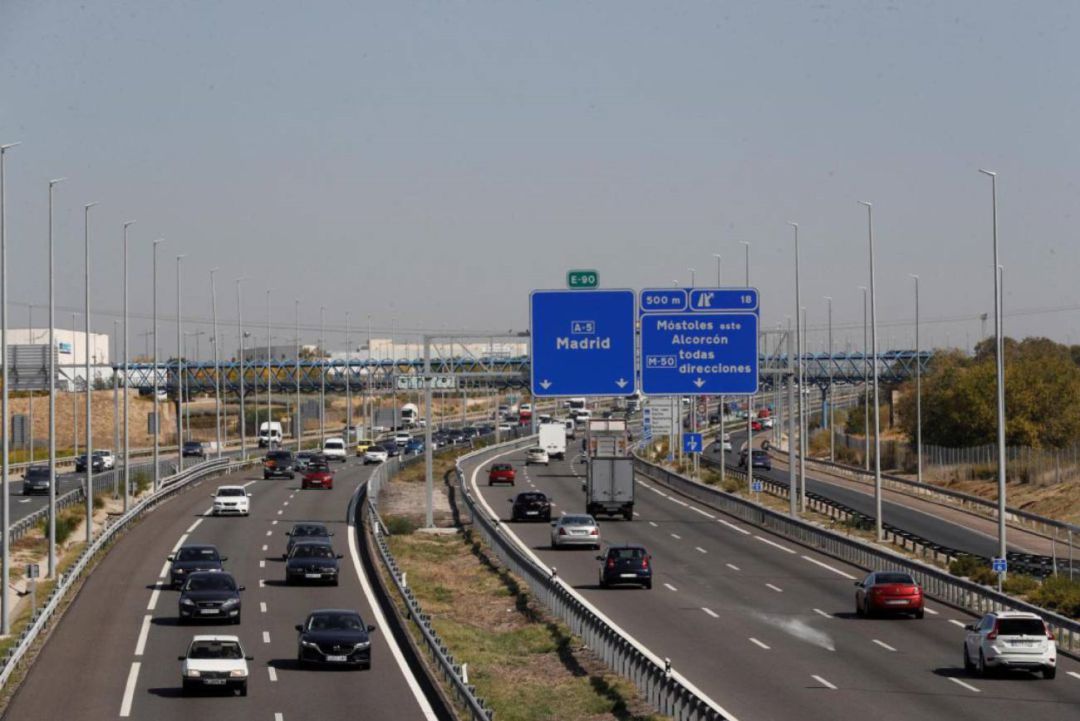 Carretera A-5 que une Madrid capital con Móstoles y Alcorcón Carretera A-5 que une Madrid capital con Móstoles y Alcorcón