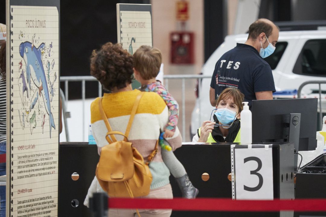 Recinto Ferial de Navarra, en Pamplona, donde el Departamento de Salud del Gobierno de Navarra realiza pruebas PCR de detección del Covid-19 Recinto Ferial de Navarra, en Pamplona, donde el Departamento de Salud del Gobierno de Navarra realiza pruebas PCR de detección del Covid-19