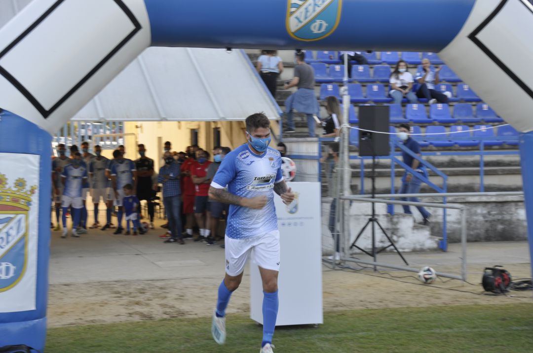Lolo Garrido en La Juventud, el día en el que se presentó el equipo Lolo Garrido en La Juventud, el día en el que se presentó el equipo