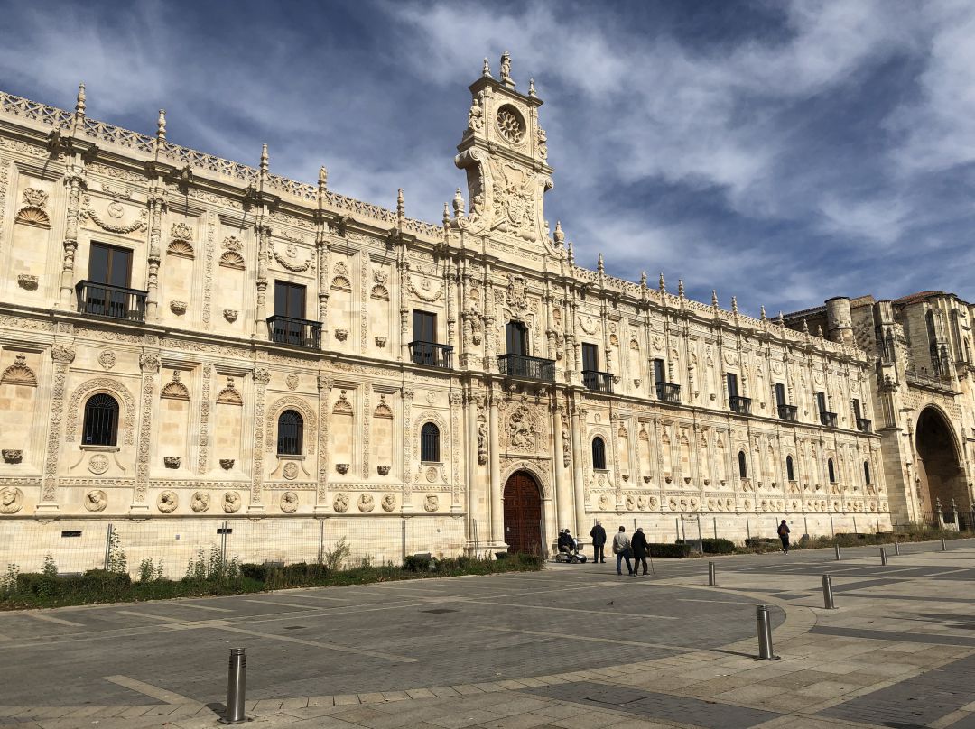 Parador de San Marcos tras la rehabilitación Parador de San Marcos tras la rehabilitación
