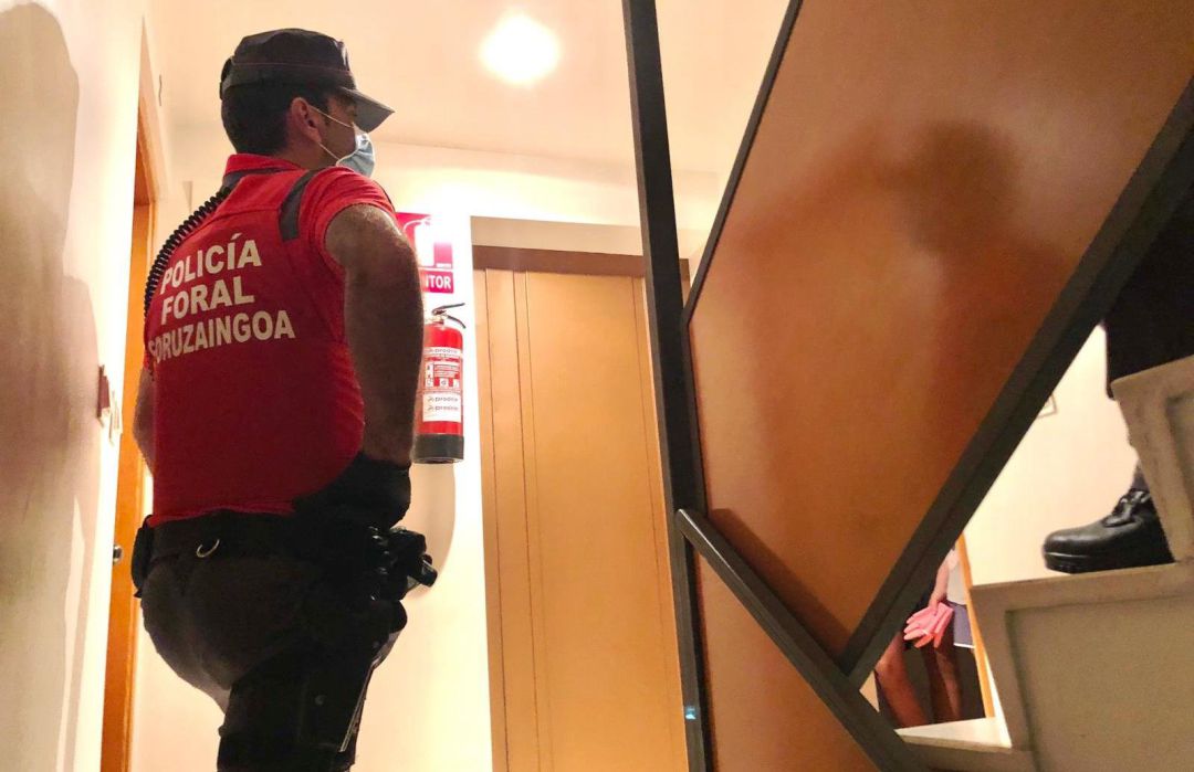 Policía Foral atiende este fin de semana 25 requerimientos ciudadanos por incumplimientos sanitarios Policía Foral atiende este fin de semana 25 requerimientos ciudadanos por incumplimientos sanitarios