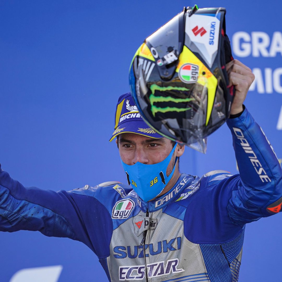 Joan Mir celebra su primera posición en MotoGP. Joan Mir celebra su primera posición en MotoGP.