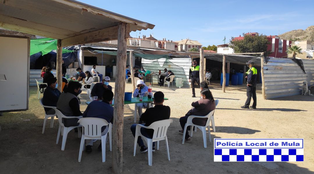 Imagen de la reunión en la que había 45 personas Imagen de la reunión en la que había 45 personas