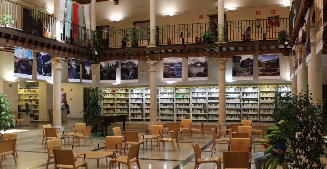 Biblioteca pública de Guadalajara Biblioteca pública de Guadalajara