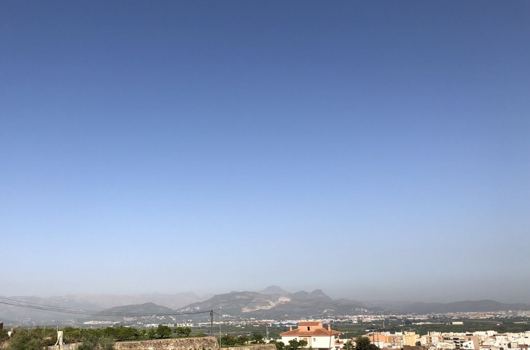 Día de niebla, sol y calor en la Safor Día de niebla, sol y calor en la Safor