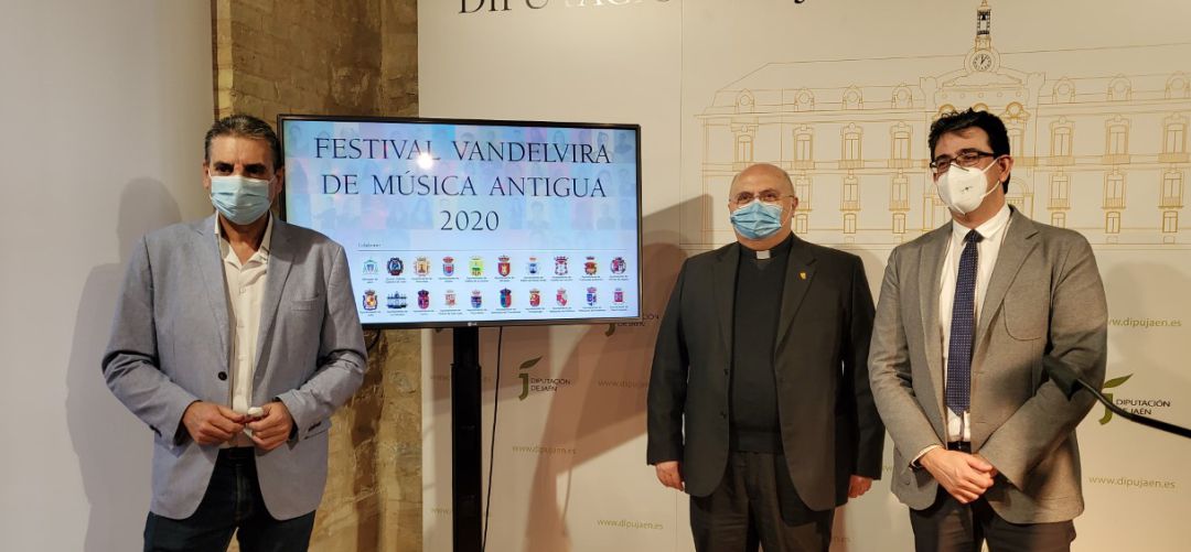 Ángel Vera, Francisco Juan Torres y Javier Marín en la presentación del Festival celebrada en el Palacio Provincial. Ángel Vera, Francisco Juan Torres y Javier Marín en la presentación del Festival celebrada en el Palacio Provincial.