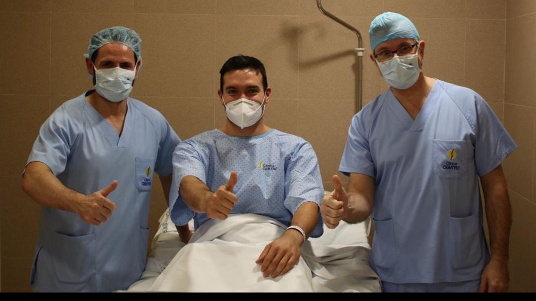 José Mario Carrillo posa tras su operación José Mario Carrillo posa tras su operación