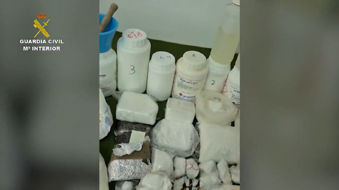 La droga y los precursores localizados en la vivienda La droga y los precursores localizados en la vivienda