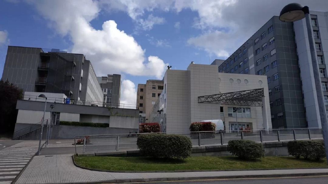 Exteriores del Hopsital de Cabueñes. Exteriores del Hopsital de Cabueñes.