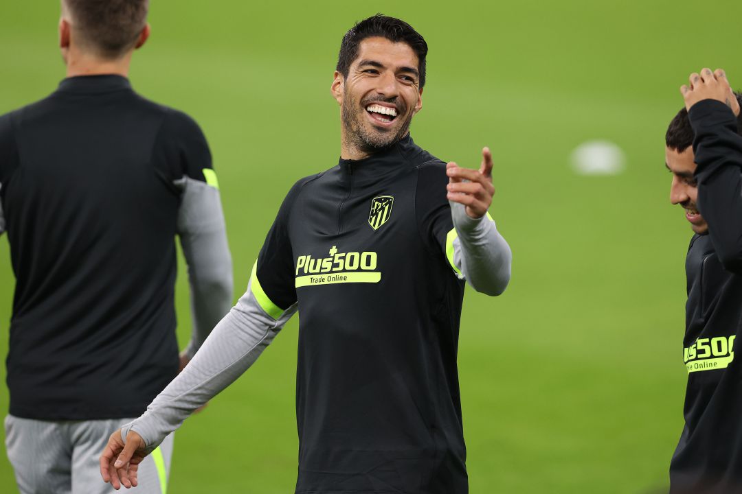 Luis Suárez entrenant abans del Bayern - Atleti de Champions. Luis Suárez entrenant abans del Bayern - Atleti de Champions.