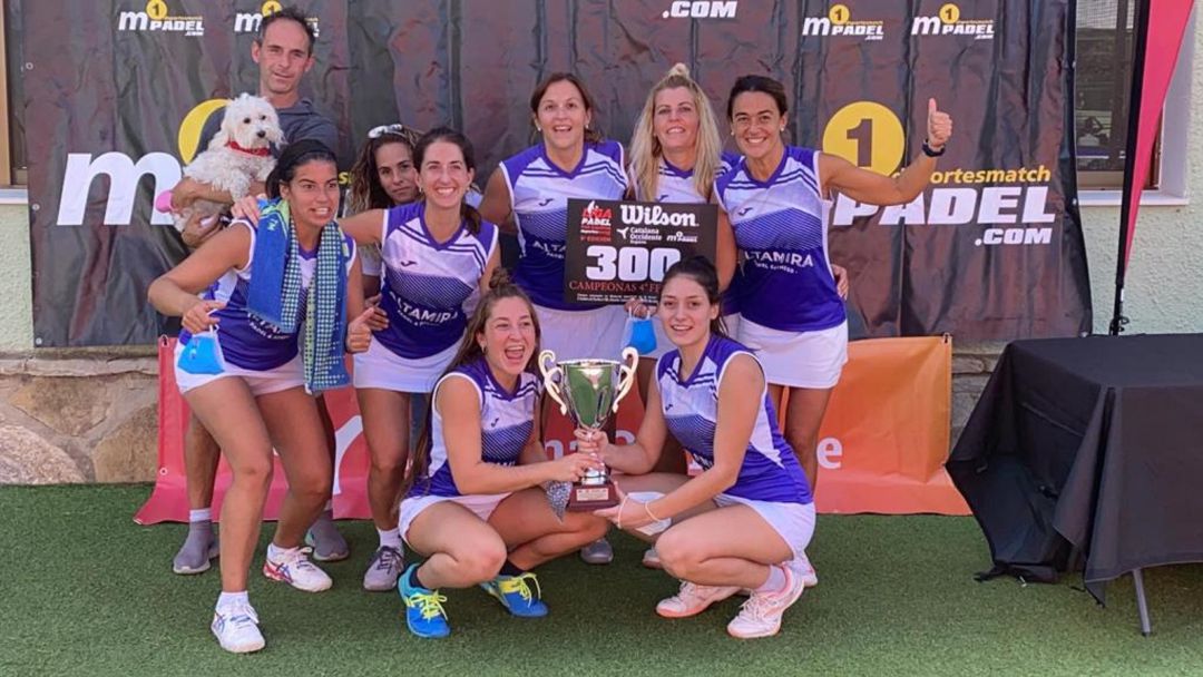 Equipo al completo Equipo al completo
