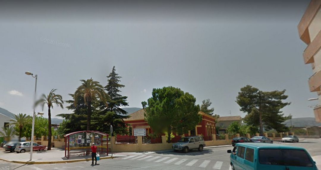 Centro educativo en Benifairó de la Valldigna Centro educativo en Benifairó de la Valldigna
