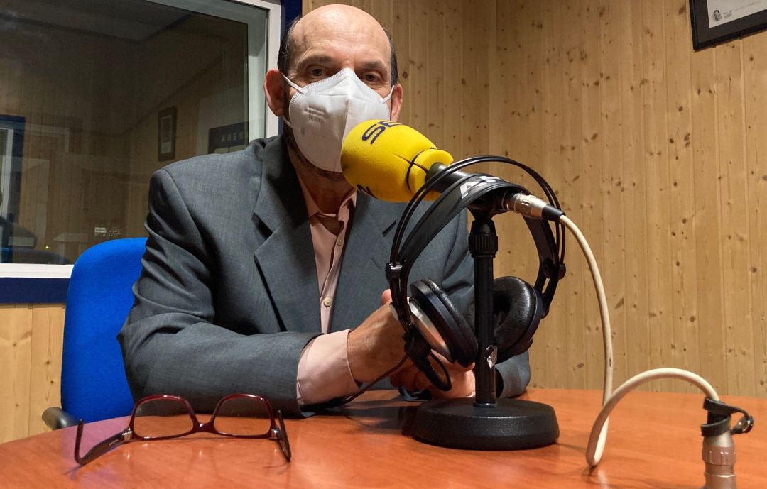 Vicente Salas, presidente de AFA Valdepeñas, en la sección 'La BSO de tu vida' Vicente Salas, presidente de AFA Valdepeñas, en la sección 'La BSO de tu vida'