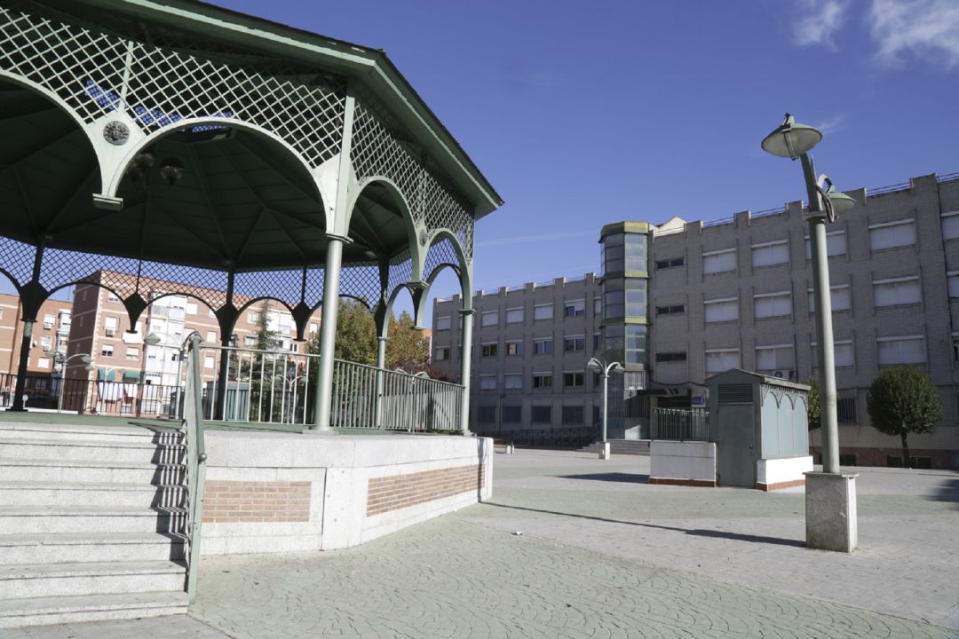 En un principio las clases deberían haber comenzado esta semana pero su inicio se retrasa al lunes, 26 de octubre. En un principio las clases deberían haber comenzado esta semana pero su inicio se retrasa al lunes, 26 de octubre.
