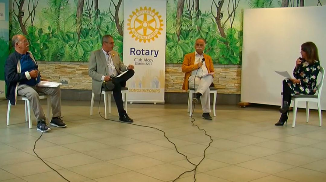 Un momento de la mesa de expertos sobre paralelismos entre la polio y la covid convocada por el Día Mundial de la Polio. Un momento de la mesa de expertos sobre paralelismos entre la polio y la covid convocada por el Día Mundial de la Polio.