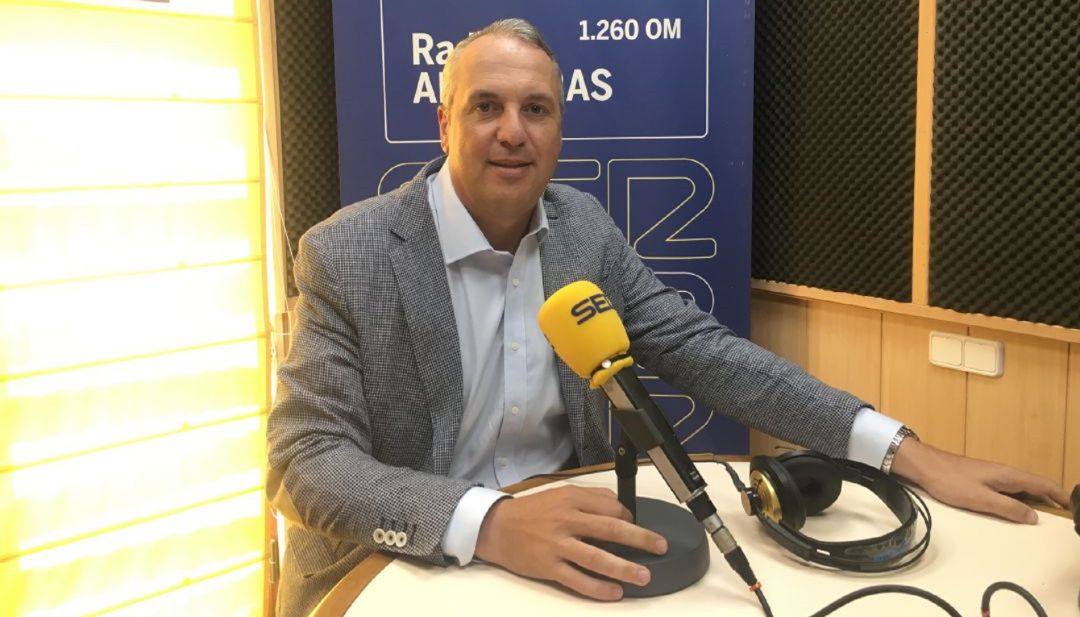 Ruiz Boix en Radio Algeciras. Ruiz Boix en Radio Algeciras.