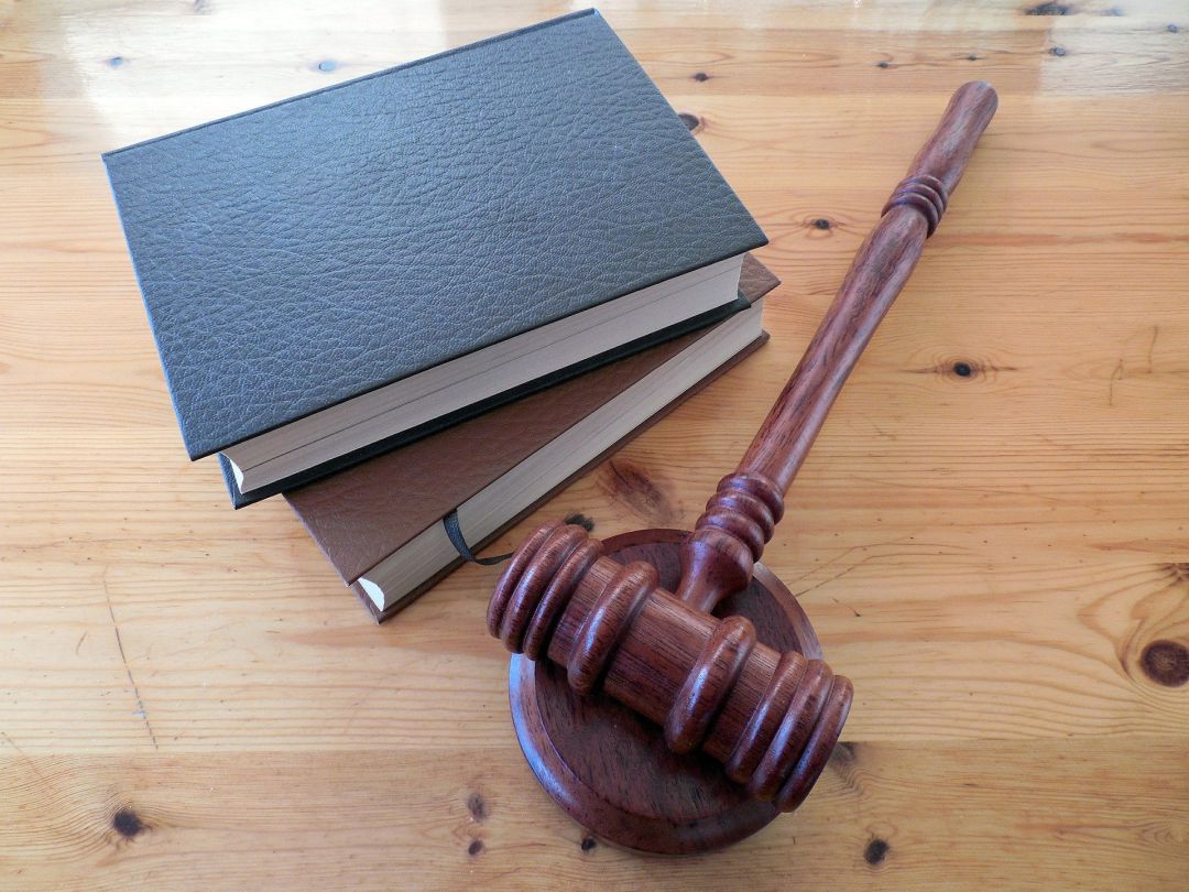 La Xunta suspende dos programas de mediación judicial por motivos económicos. La Xunta suspende dos programas de mediación judicial por motivos económicos.