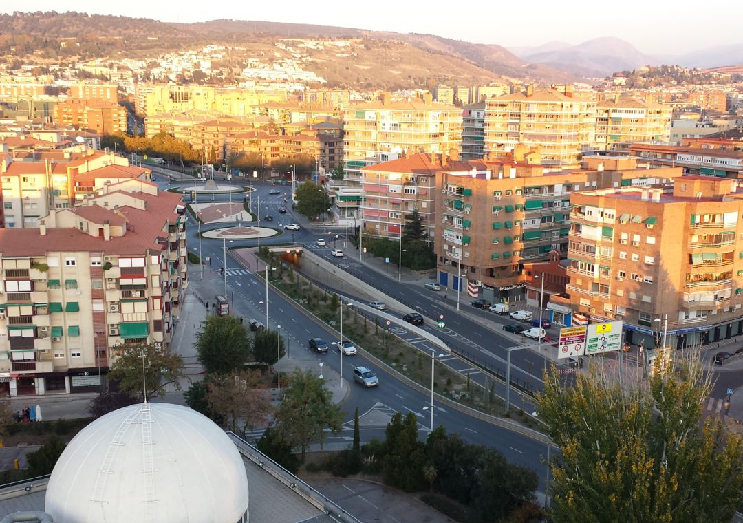 Panorámica de la ciudad de Granada desde la torre del Parque de las Ciencias en una imagen de archivo Panorámica de la ciudad de Granada desde la torre del Parque de las Ciencias en una imagen de archivo