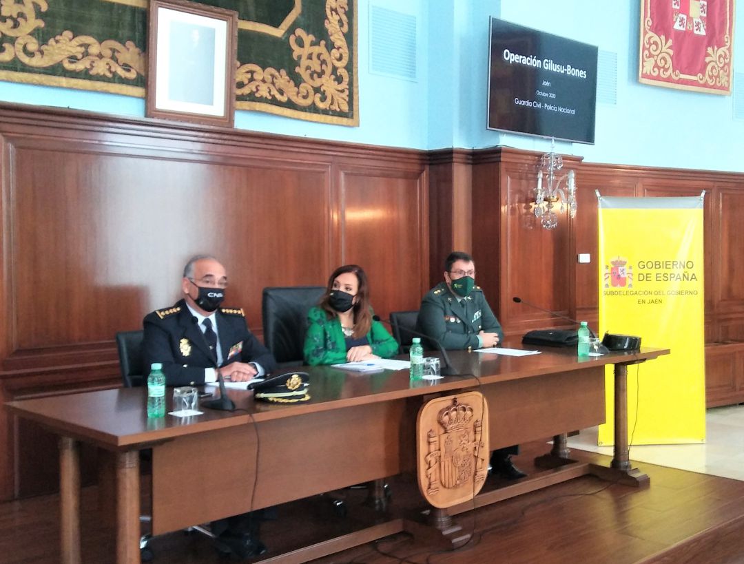 Rueda de prensa sobre la operación Gilusu-Bones Rueda de prensa sobre la operación Gilusu-Bones