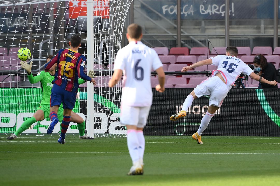 Valverde anota el primer gol del partido. Valverde anota el primer gol del partido.