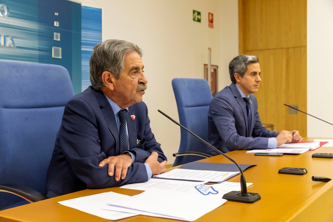 Miguel Ángel Revilla, presidente de Cantabria y Pablo Zuloaga, vicepresidente y consejero Miguel Ángel Revilla, presidente de Cantabria y Pablo Zuloaga, vicepresidente y consejero