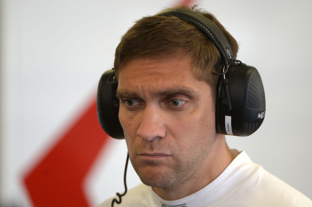 Vitaly Petrov, de 36 años, fue piloto de Fórmula 1 entre 2010 y 2012. Vitaly Petrov, de 36 años, fue piloto de Fórmula 1 entre 2010 y 2012.
