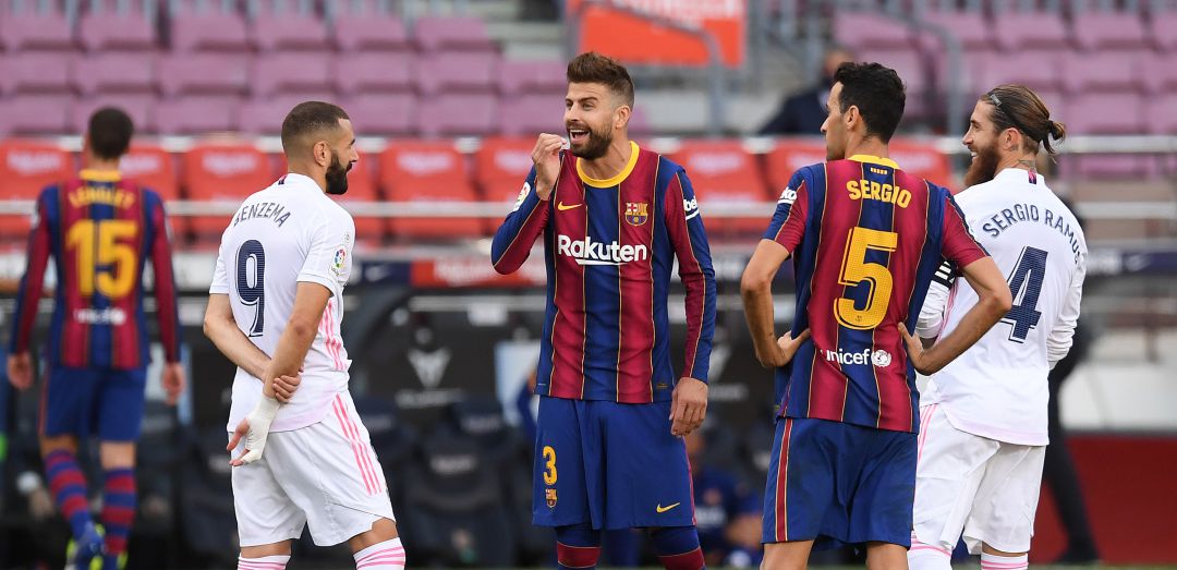Busquets, Piqué, Benzema y Sergio Ramos, durante el Clásico de este sábado Busquets, Piqué, Benzema y Sergio Ramos, durante el Clásico de este sábado
