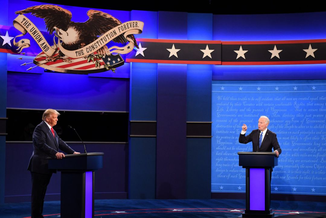 Donald Trump y Joe Biden en el segundo debate presidencial para las elecciones a la presidencia en Estados Unidos. Donald Trump y Joe Biden en el segundo debate presidencial para las elecciones a la presidencia en Estados Unidos.