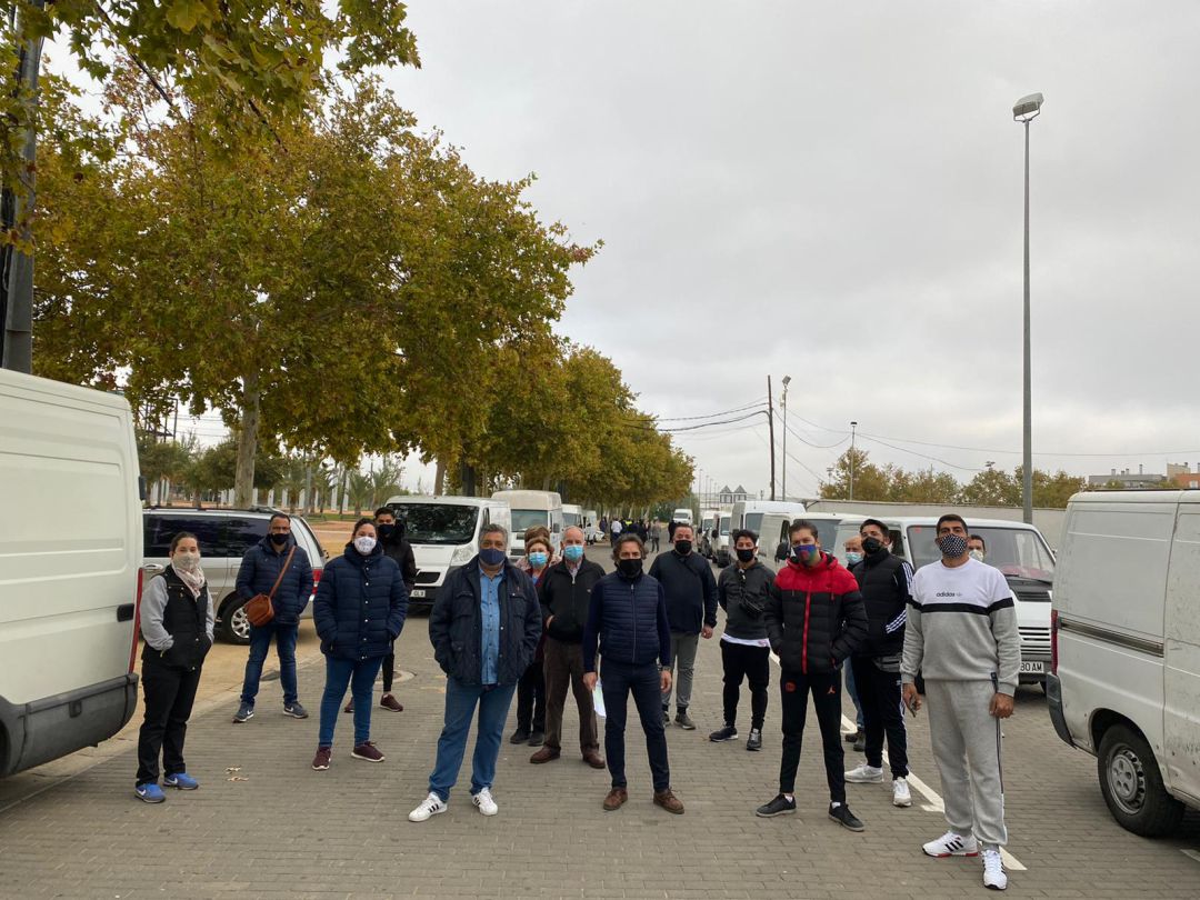 Representantes del comercio ambulante se han reunido en el Arenal Representantes del comercio ambulante se han reunido en el Arenal