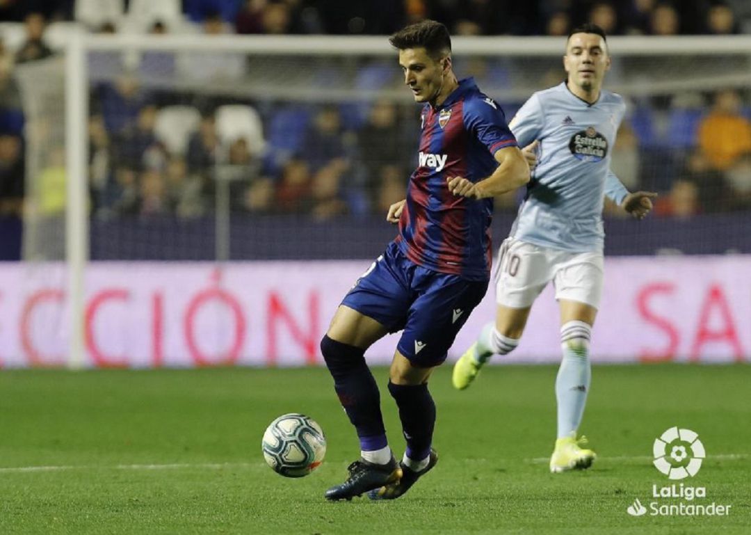 Radoja ante el Celta de Vigo Radoja ante el Celta de Vigo