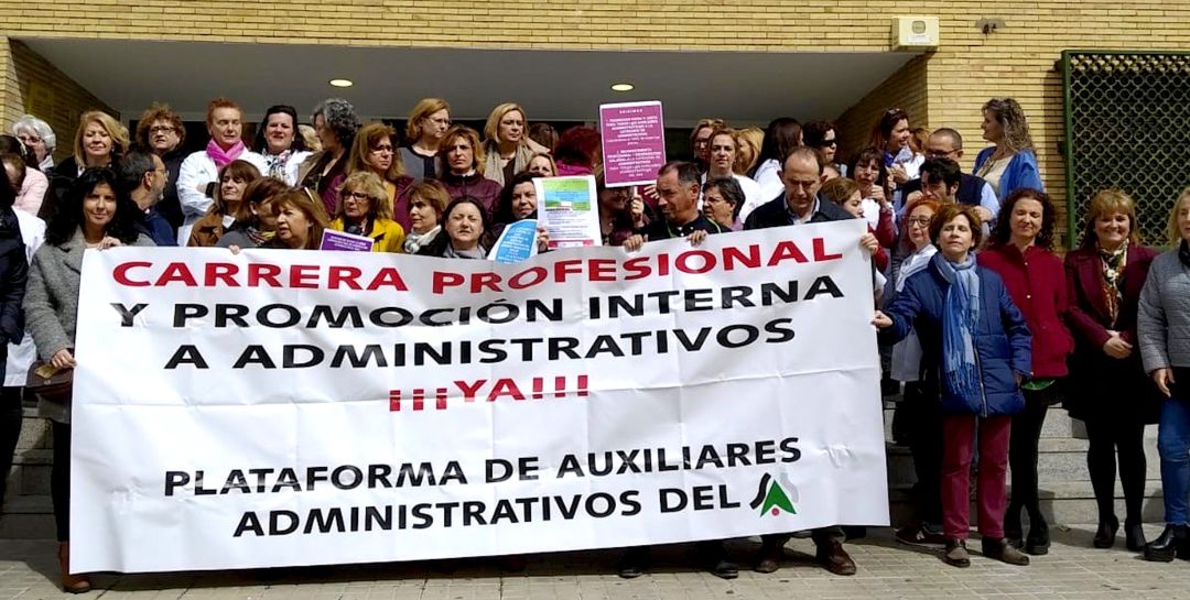 Una concentración de la plataforma de auxiliares administrativos del SAS Una concentración de la plataforma de auxiliares administrativos del SAS