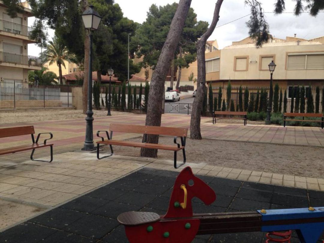 Monóvar cierra juegos infantiles en los parque municipales Monóvar cierra juegos infantiles en los parque municipales