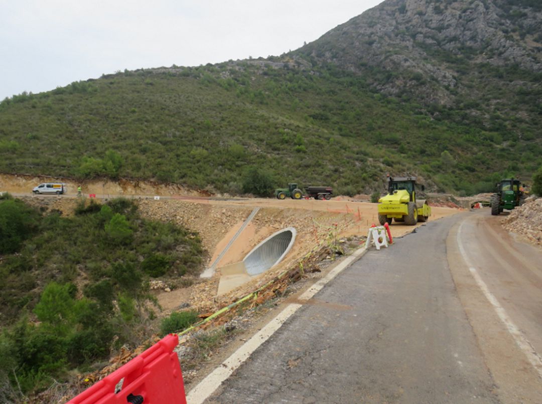 Obras en la carretera de Simat a Barxeta Obras en la carretera de Simat a Barxeta