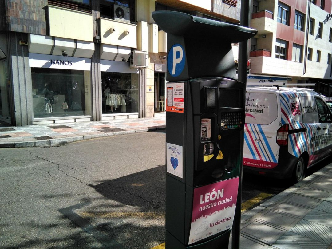 Parquímetro de la ORA en León Parquímetro de la ORA en León