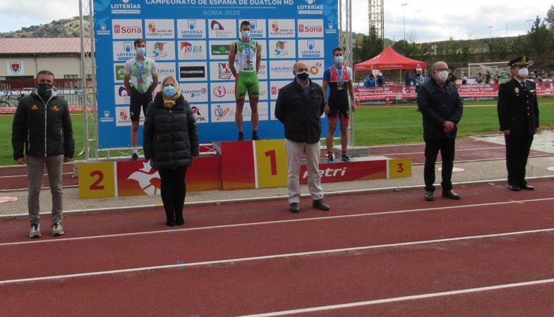 Podio masculino absoluto, con Alfonso Izquierdo en el tercer cajón. Podio masculino absoluto, con Alfonso Izquierdo en el tercer cajón.
