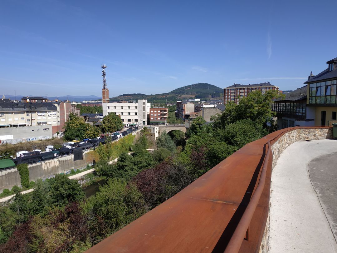 Río Sil, a su paso por Ponferrada Río Sil, a su paso por Ponferrada