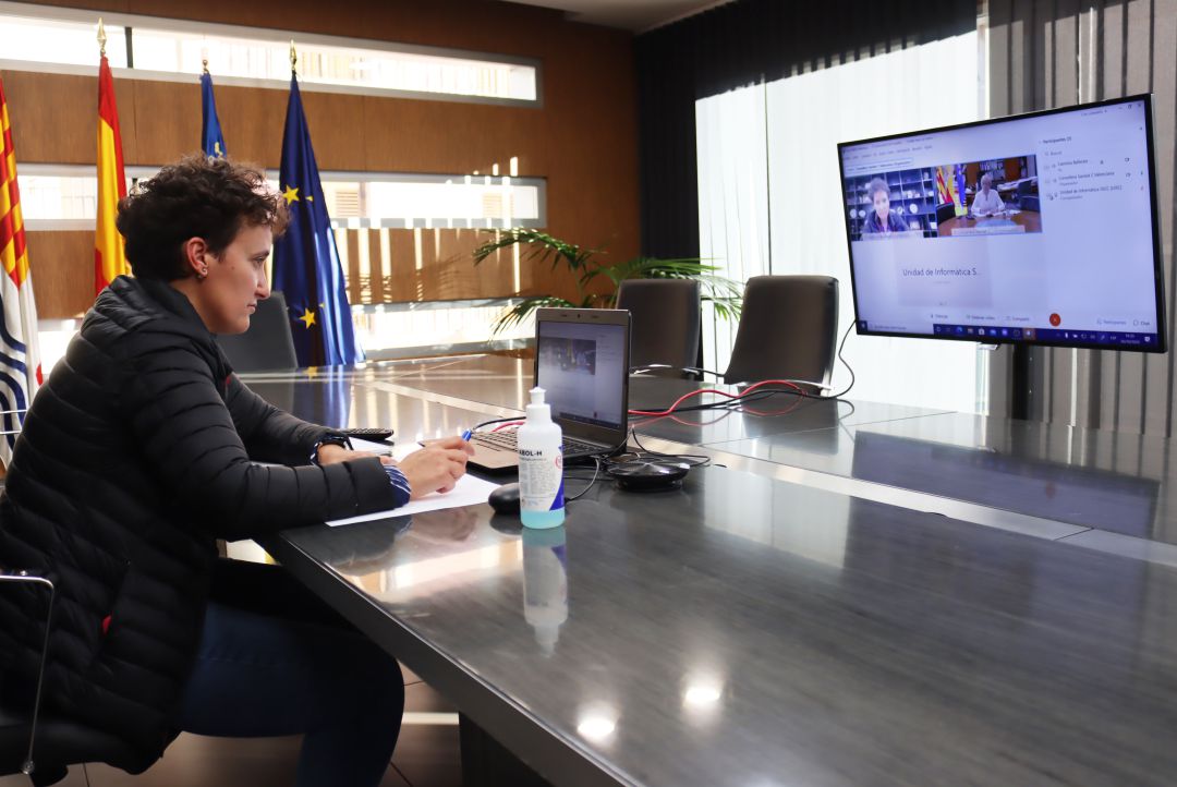 La alcaldesa de Onda, Carmina Ballester, en la reunión telemática con la consellera de Sanitat, Ana Barceló. La alcaldesa de Onda, Carmina Ballester, en la reunión telemática con la consellera de Sanitat, Ana Barceló.