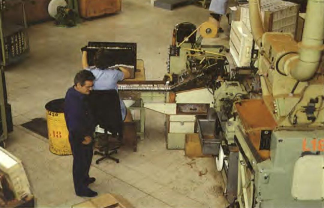 Dinámica : revista de la ingeniería canaria. Fuente: Biblioteca de la Universidad de Las Palmas de Gran Canaria. Fotografía digilatizada a través de El Jable, archivo de prensa Dinámica : revista de la ingeniería canaria. Fuente: Biblioteca de la Universidad de Las Palmas de Gran Canaria. Fotografía digilatizada a través de El Jable, archivo de prensa