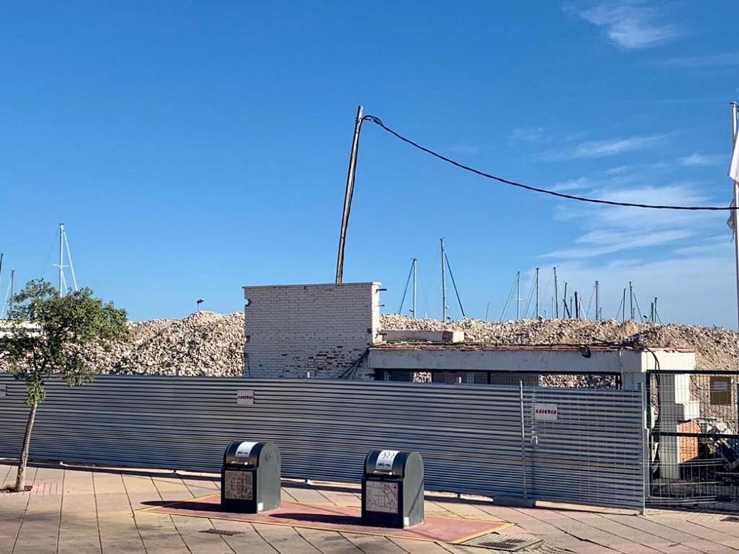 Escombros del edificio del Club Náutico de Gandia Escombros del edificio del Club Náutico de Gandia