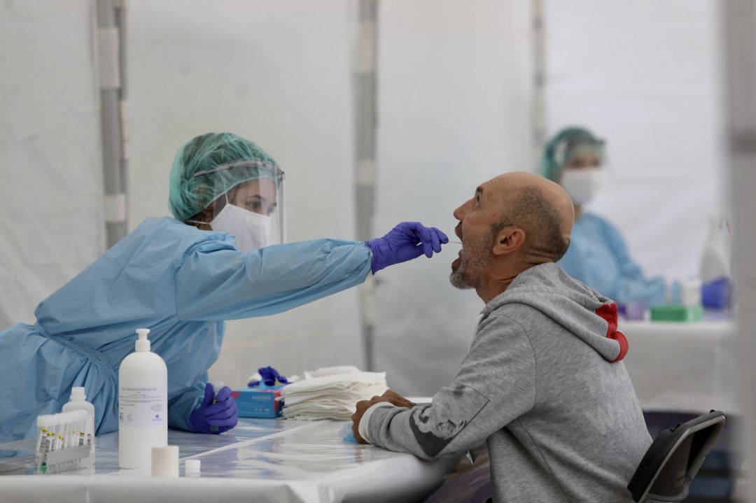 Realización de distintas pruebas en plena pandemia de la COVID-19. Realización de distintas pruebas en plena pandemia de la COVID-19.