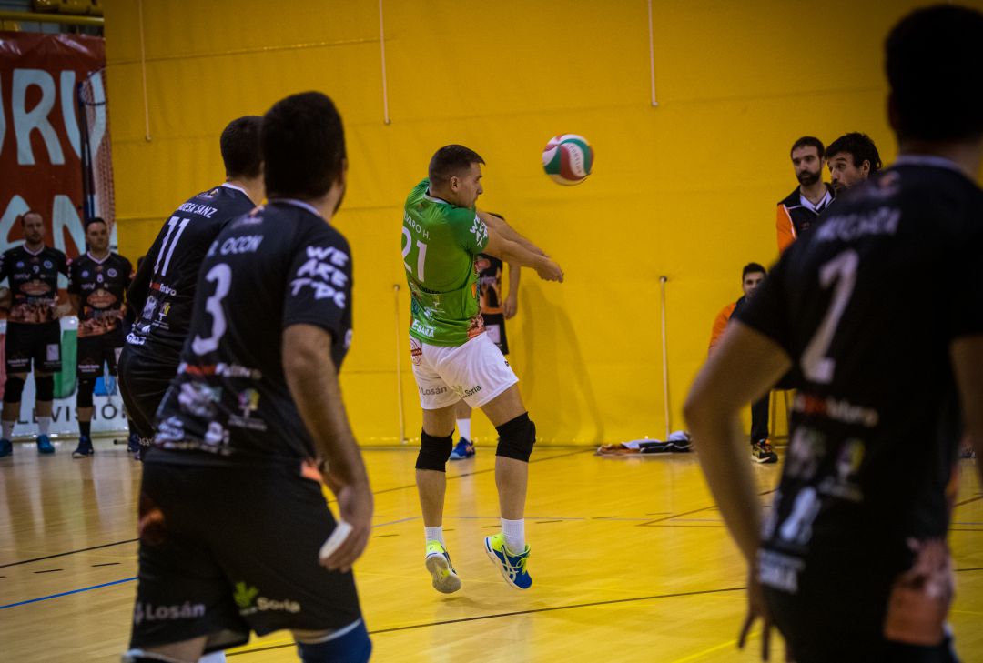 El Sporting perdió en casa del CID Jovellanos. El Sporting perdió en casa del CID Jovellanos.