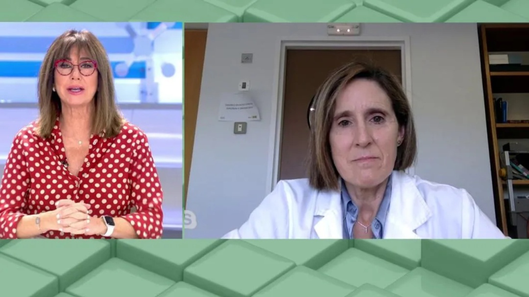 Ana Rosa Quitana e Isabel Solá en el programa de Telecinco Ana Rosa Quitana e Isabel Solá en el programa de Telecinco