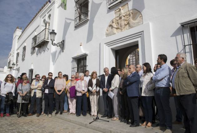 Vecinos de Olivares despiden en 2016 a la mujer asesinada Vecinos de Olivares despiden en 2016 a la mujer asesinada