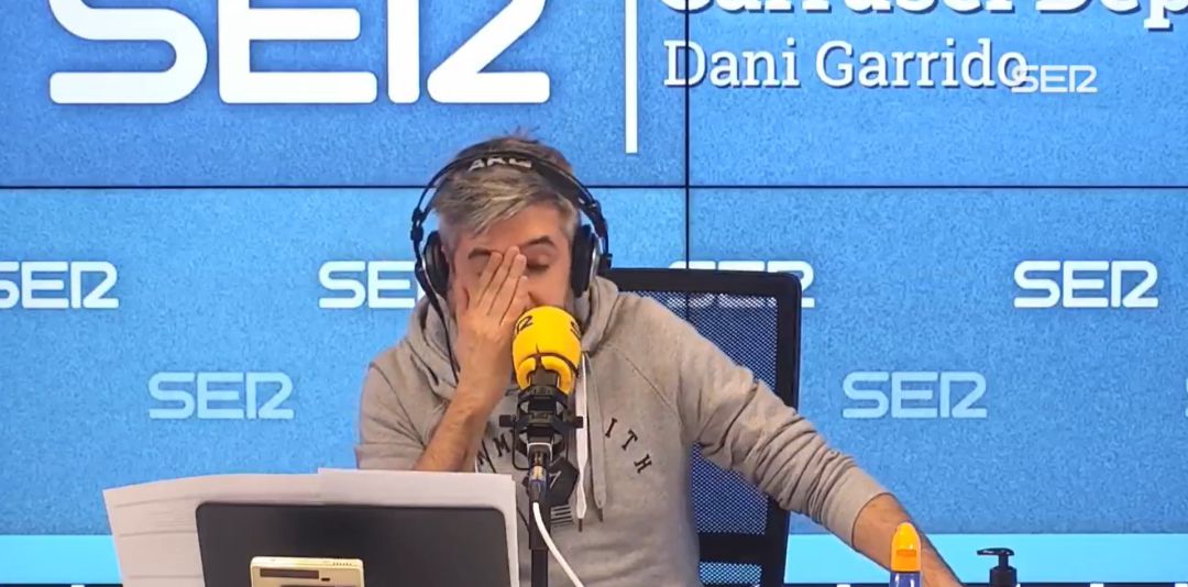 Dani Garrido, emocionado tras recibir la felicitación en directo de José Ángel Iribar Dani Garrido, emocionado tras recibir la felicitación en directo de José Ángel Iribar